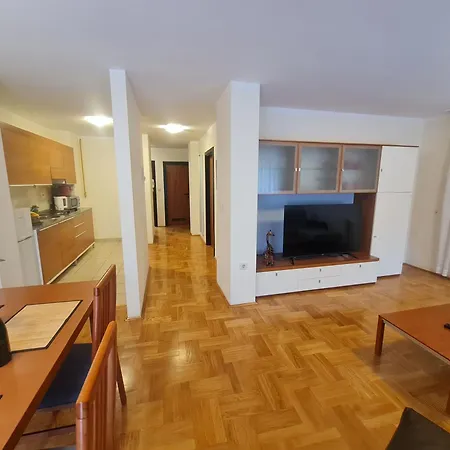 Sfinga Verudela - M Apartman *