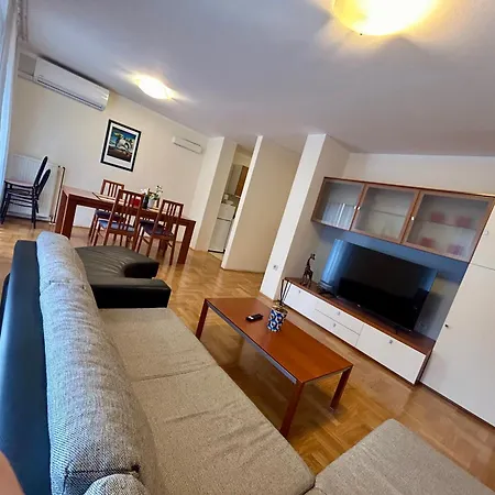 Sfinga Verudela - M Póla