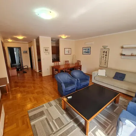 Sfinga Verudela - M * Пула