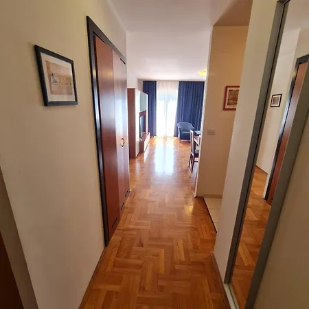 Sfinga Verudela - M Пула